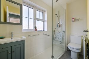 Family Shower Room- click for photo gallery